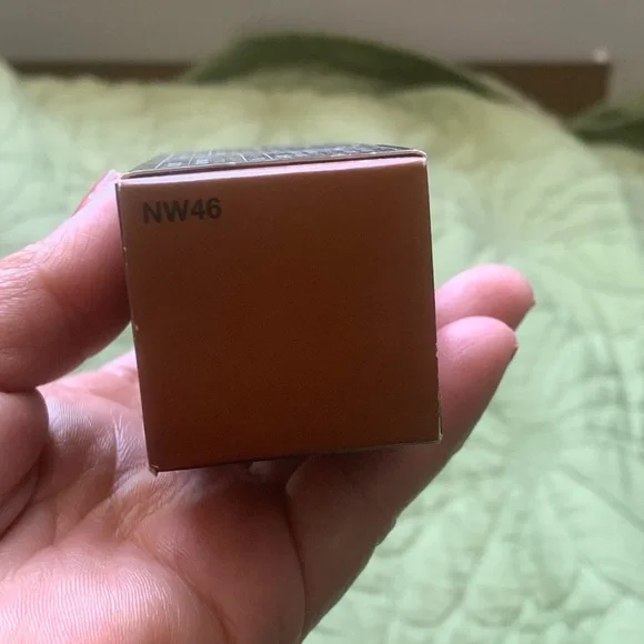 MAC Cosmetics Studio Fix Fluid Foundation SPF NW46 - Picture 2 of 6